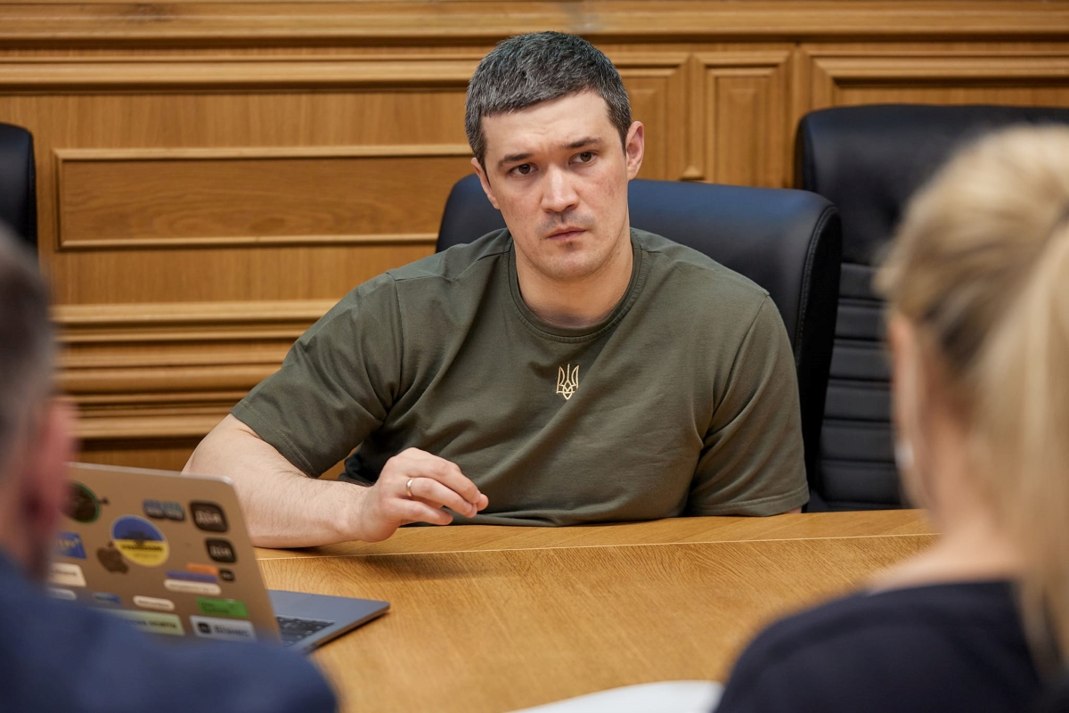 Хто з українських політиків крім Зеленського обирає стиль мілітарі (фото)